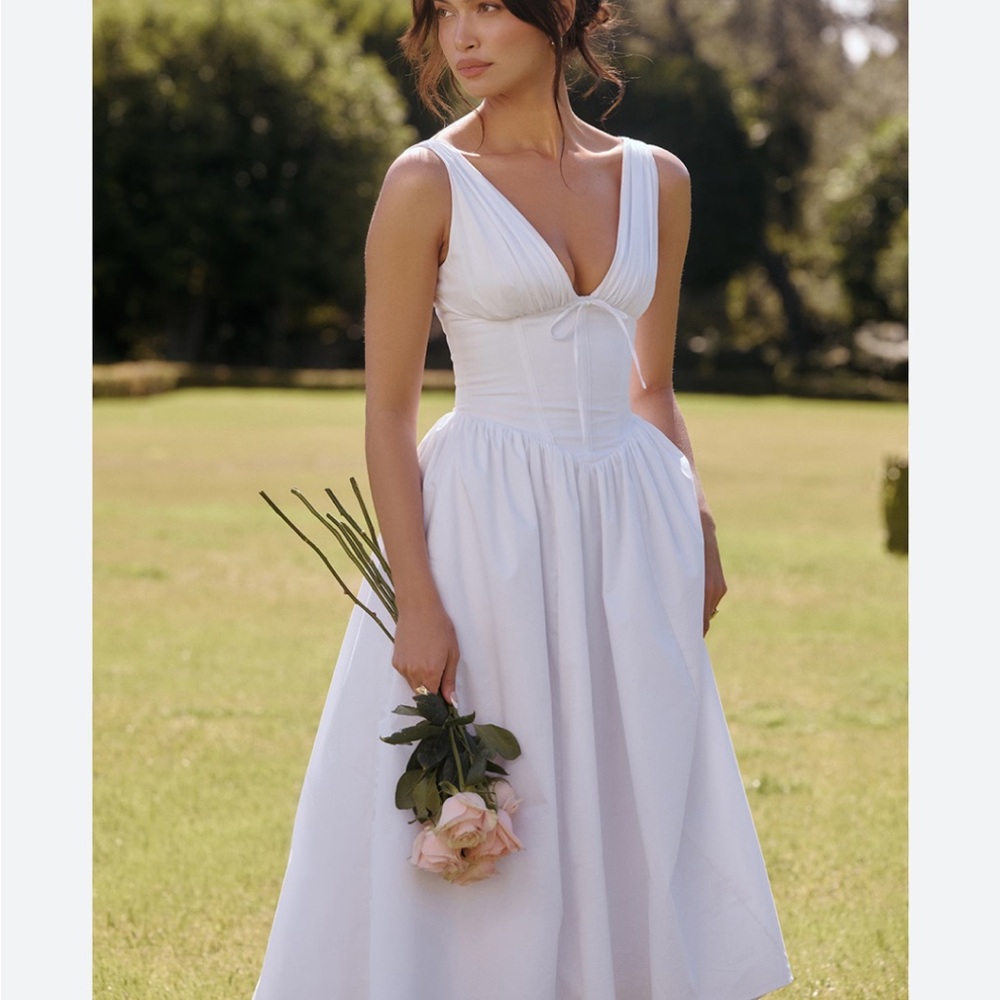 Emmelina dress House of CB